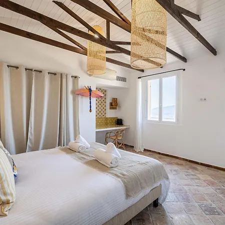 Ref 2159 - - Sea View For Rent Villa