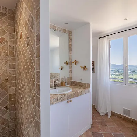 Ref 2159 - - Sea View For Rent Grimaud