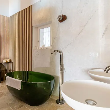 Villa Ref 2159 - - Sea View For Rent Grimaud